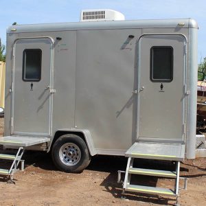 trailer outside view